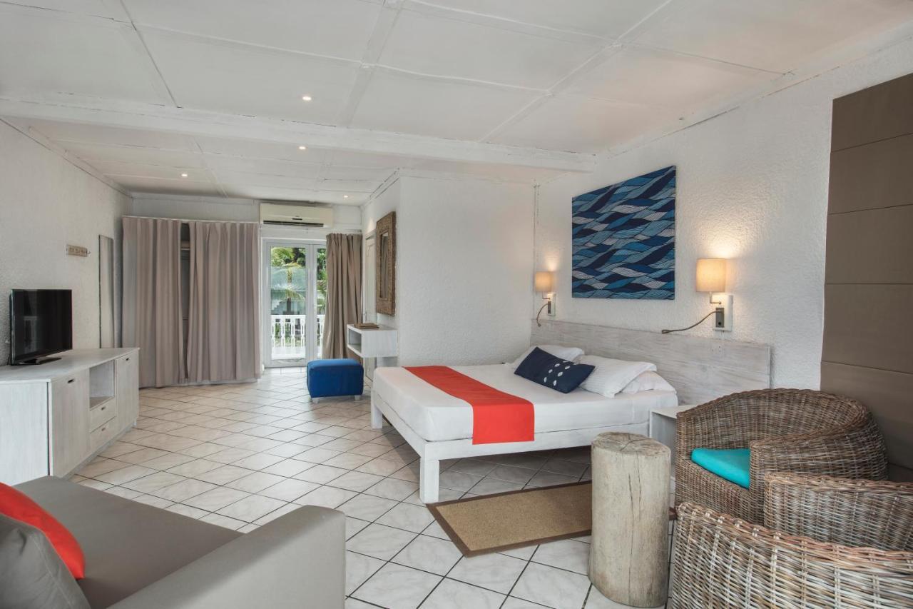Astroea Beach Hotel (Adults Only) Блу Бей Екстериор снимка