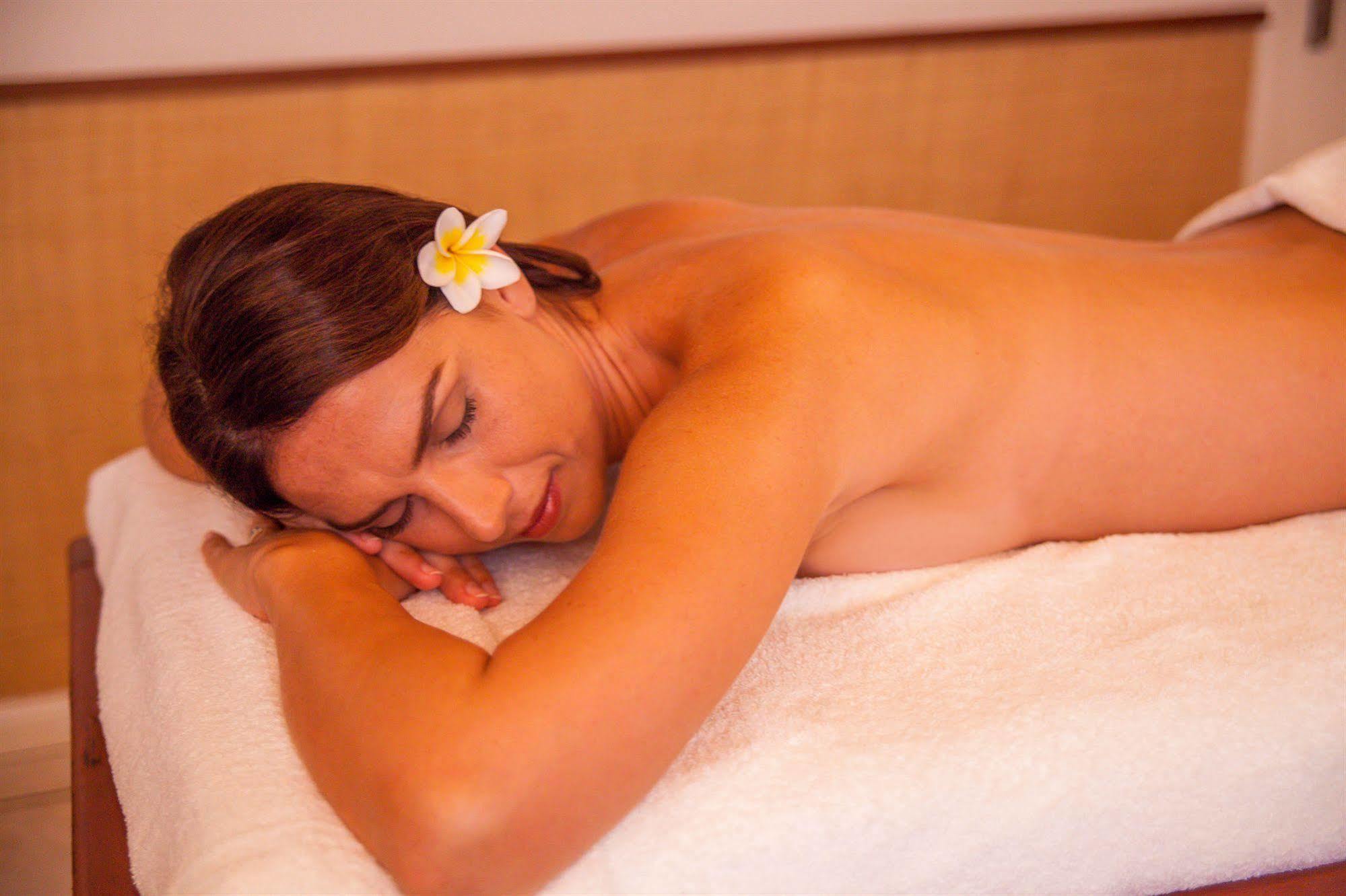 Astroea Beach Hotel (Adults Only) Блу Бей Екстериор снимка